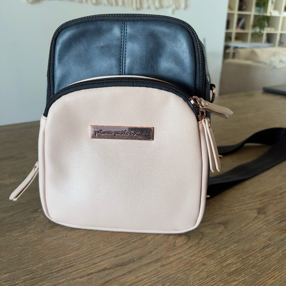 Petunia Pickle Bottom Inter-Mix Crossbody Backpack Diaper Bag Pink Black Rose
